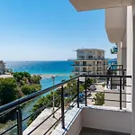 Cuni Luxury فندق