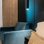 Cuni Luxury فندق ساراندا