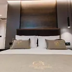 Cuni Luxury