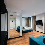 Cuni Luxury فندق