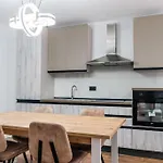 فندق Cuni Luxury 4*