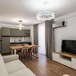 Cuni Luxury ساراندا
