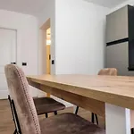 Cuni Luxury فندق ساراندا