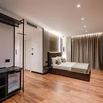 Cuni Luxury
