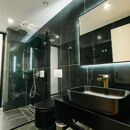 Cuni Luxury 4* Sarandë