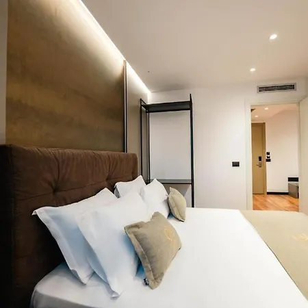 Cuni Luxury Hotel 4*