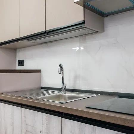 Cuni Luxury 4* Sarandë