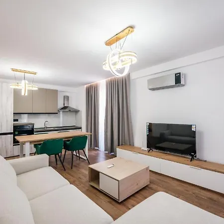 Cuni Luxury