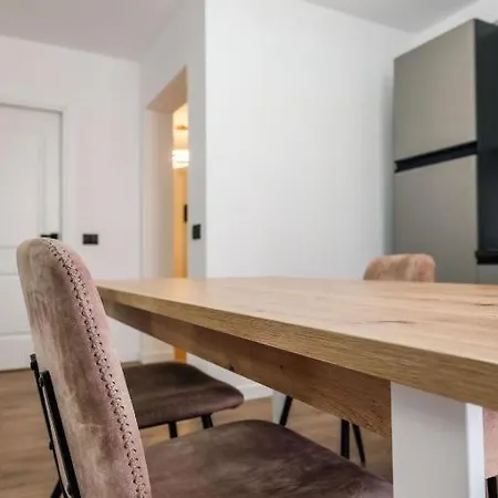 Cuni Luxury Hotell Sarandë
