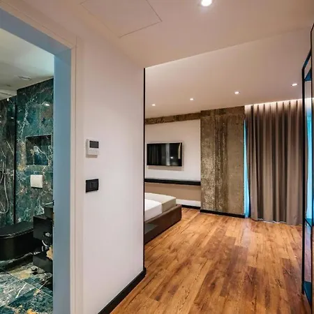 Cuni Luxury 4* Sarandë